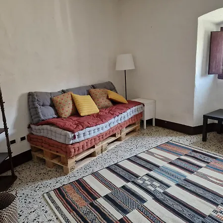 Roncolla Nuvola Con 2 Da Letto Appartamento Volterra